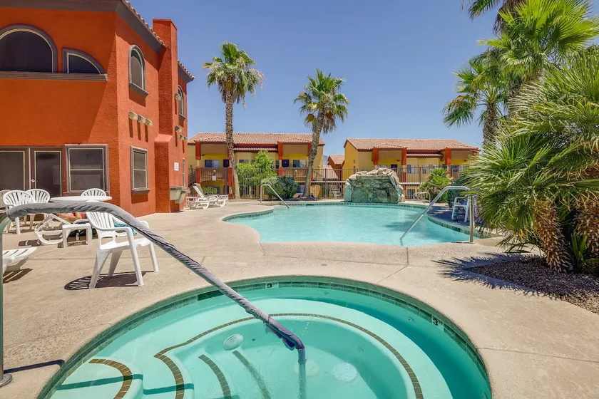 Mesquite Condo w/ Community Pool & Hot Tub! - Image 1