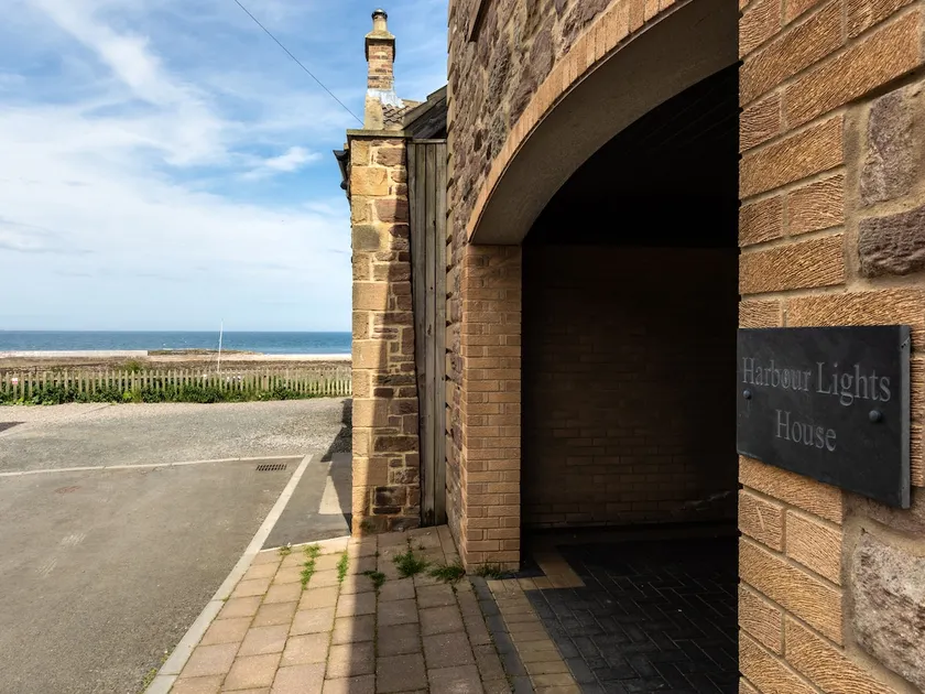 Harbour Lights House - Image 1