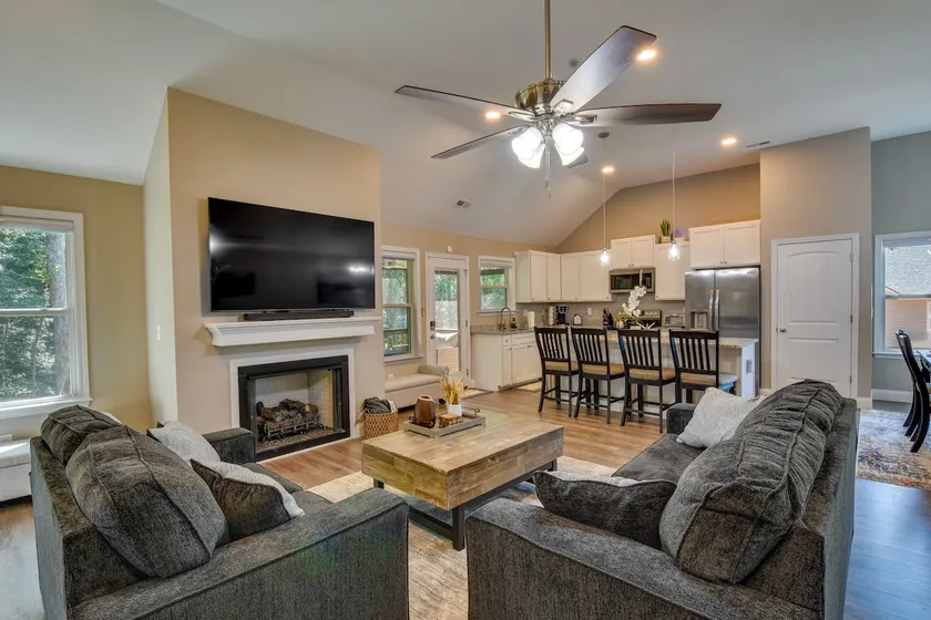 Charming Pendleton Retreat ~ 5 Mi to Clemson! - Image 1