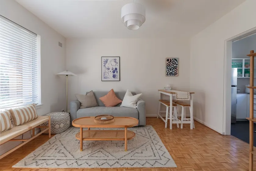 Stylish Sun Drenched North Bondi Beach Oasis - Image 1