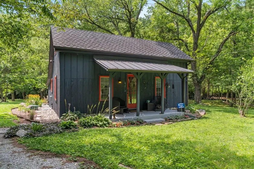 Creekside- Bourbon Trail Oasis - Image 1