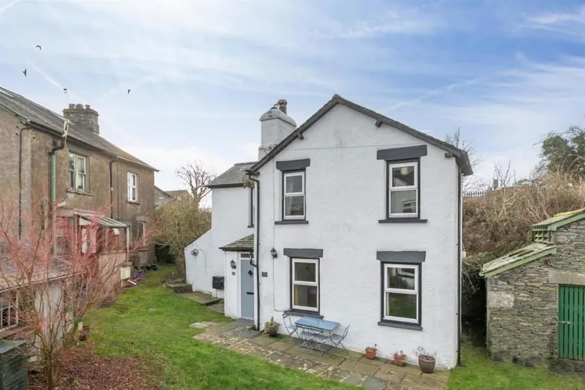 Holme Cottage, Staveley, Nr. Windermere - Image 1