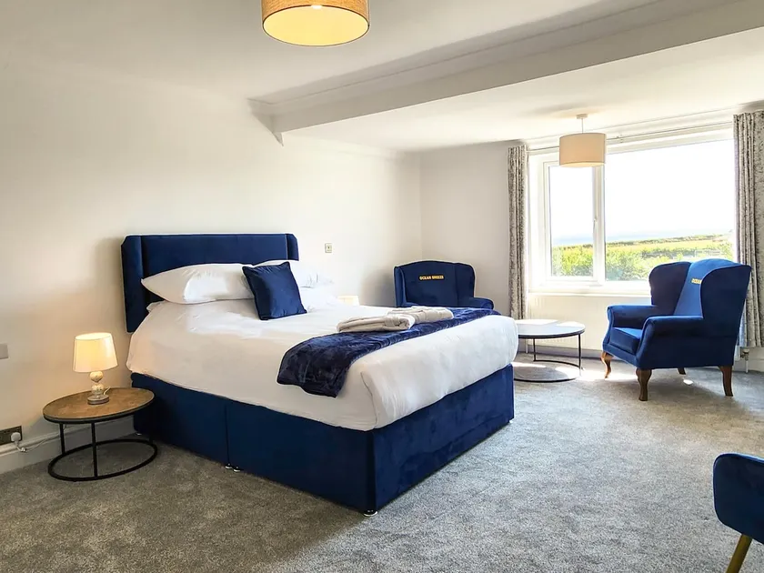 Bay View - 1 Bed Suite - Ocean Breeze - Port Eynon - Image 1