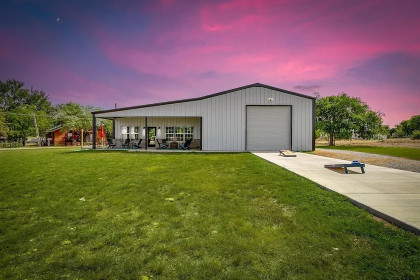 Lake Days Await • Boat Parking • Big Porch - Image 1