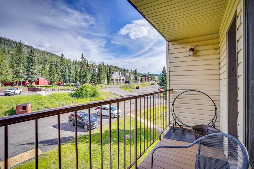 Ski-In/Ski-Out Brian Head Condo w/ Hot Tub! - Image 1
