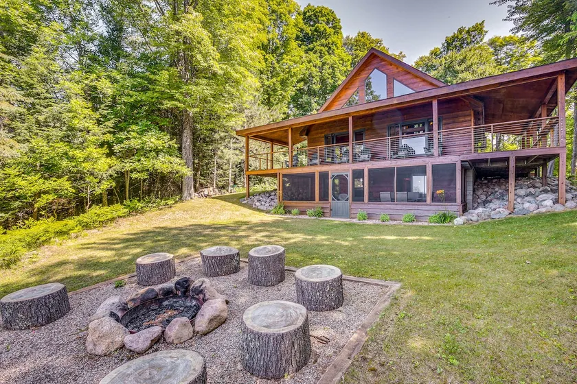 Lakefront Townsend Cabin w/ Fire Pit, Private Dock - Image 1
