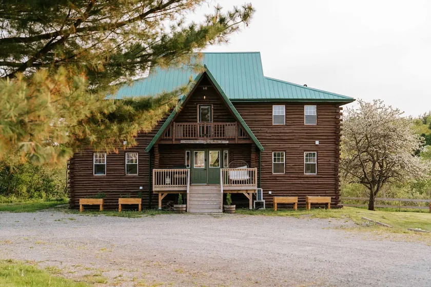 The Intervale Lodge - Entire 12 Suite Retreat! - Image 1