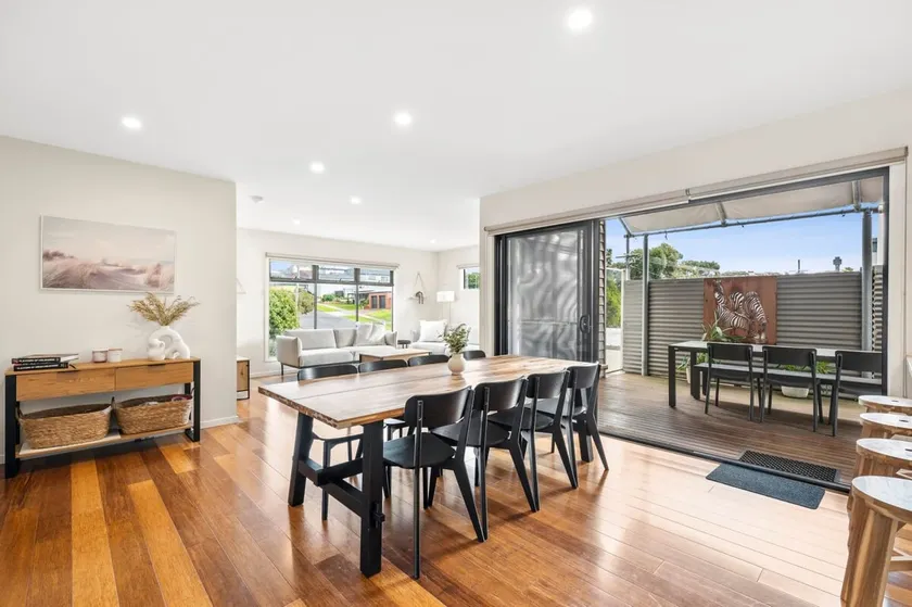 Marlins Cove Coastal Townhouse Ocean Grove - Image 1