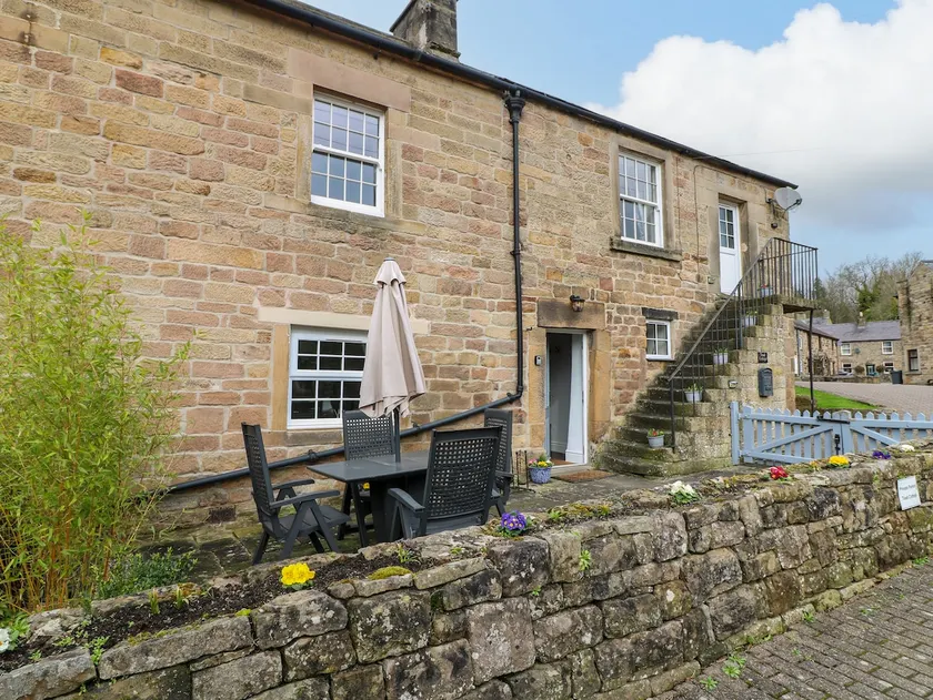 Toad Cottage - Image 1