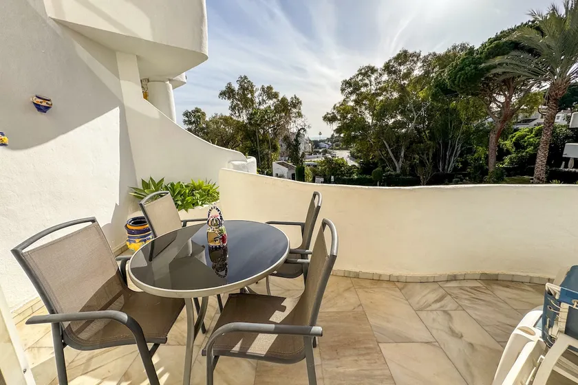 Pinos: Serene 2BD w/pool, views & walk to beach - Image 1