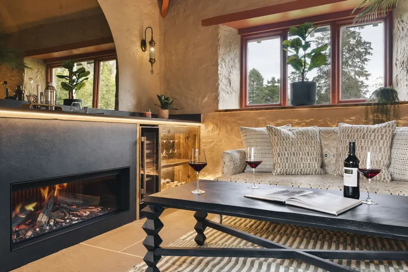 Richmond Place - Apartment in Private Mansion with Private Spa - Ridgestone - Image 1