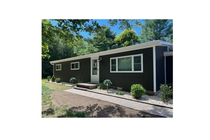 Indian River - Comfortable Home Near River & Lakes - Image 1