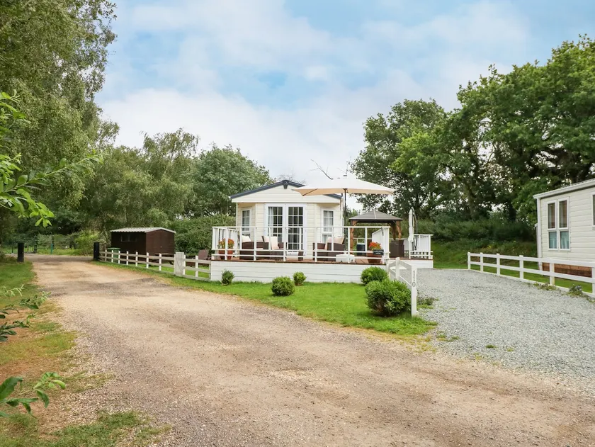 Lakeside View - Image 1