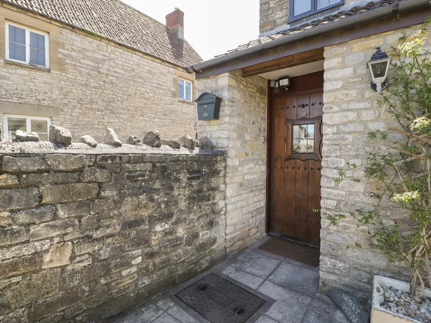 Wesley House - Image 1