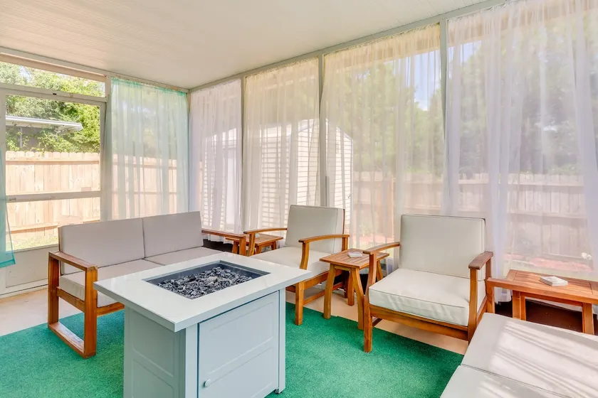 Fenced & Private Backyard: Navarre Retreat - Image 1
