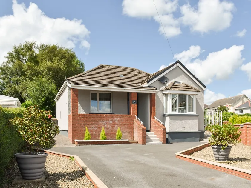 Waun Bungalow - Image 1