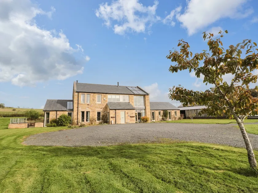 Fontburn Farmhouse - Image 1