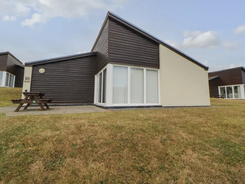 Harcombe House Bungalow 12 - Image 1