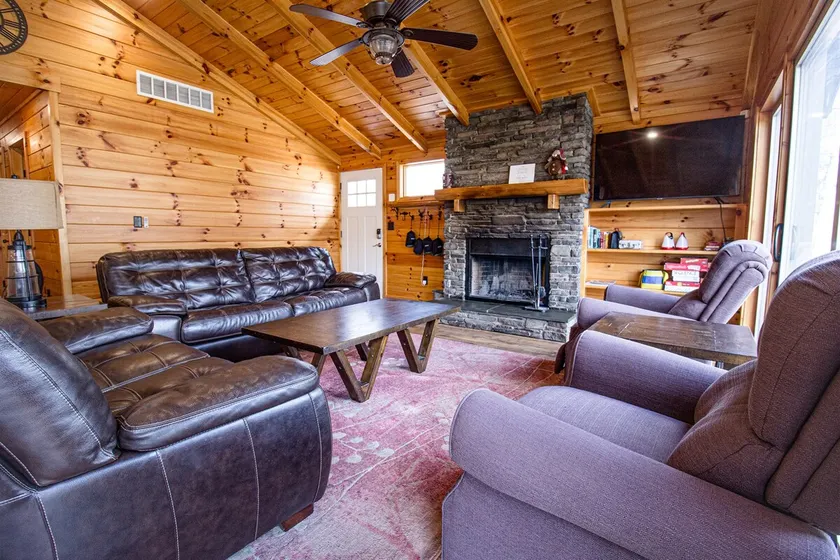 Riverfront | Hot Tub, Fireplace, Kayaks & Tubes - Image 1