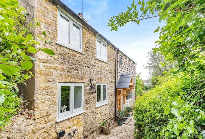 Honeypot Cottage - Image 1