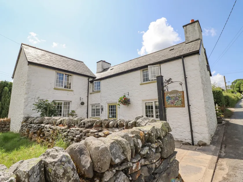 Neuadd Wen - Image 1