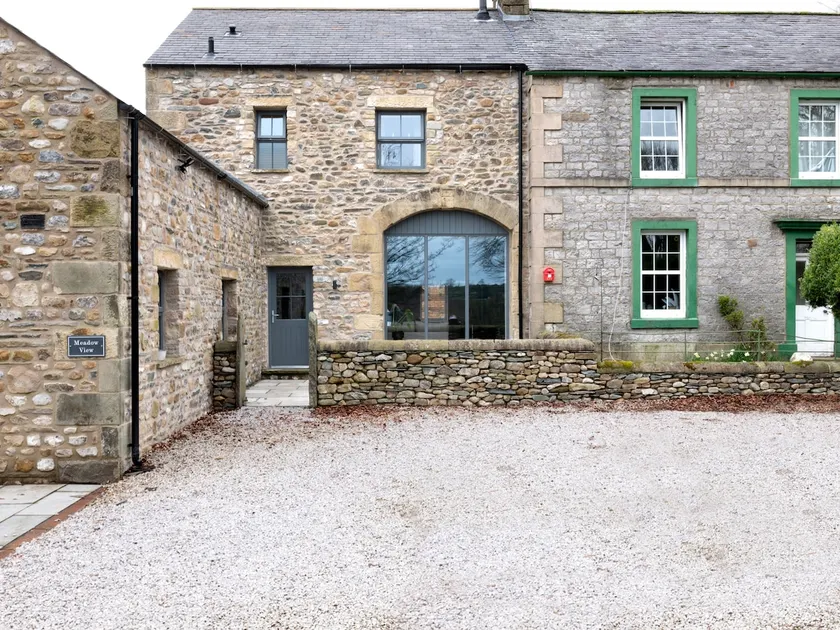 Meadow View Cottage - Image 1