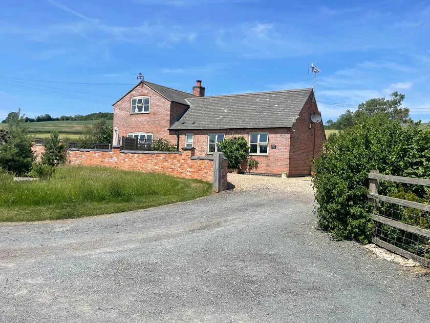 Grooms Cottage - Image 1