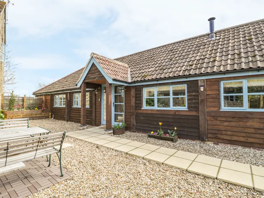 Shippon Barn - Image 1