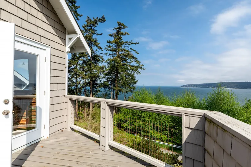 Beach House at Whidbey Shores - Image 1