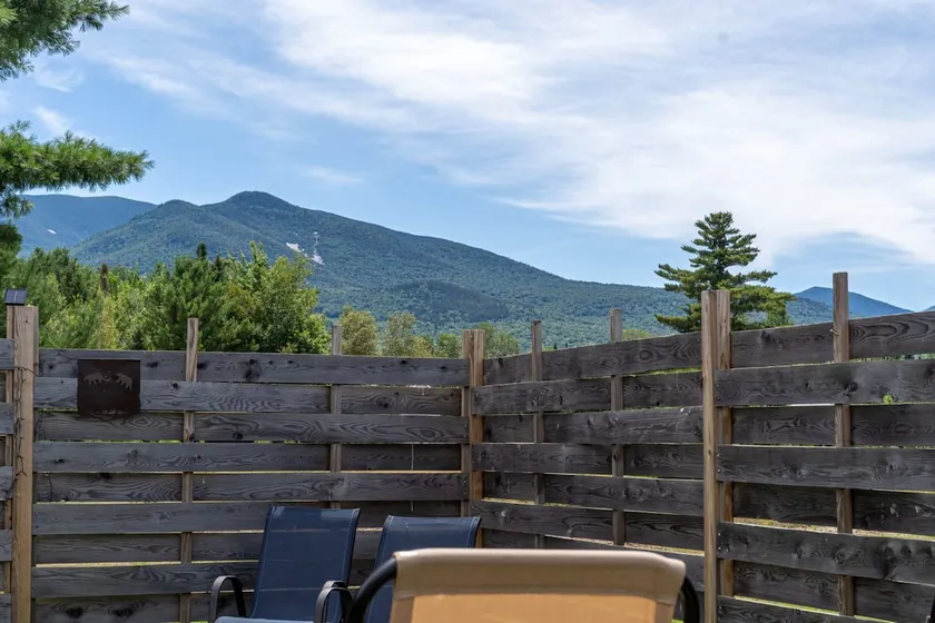 Relax with mountain views & a hot tub #5 - Image 1