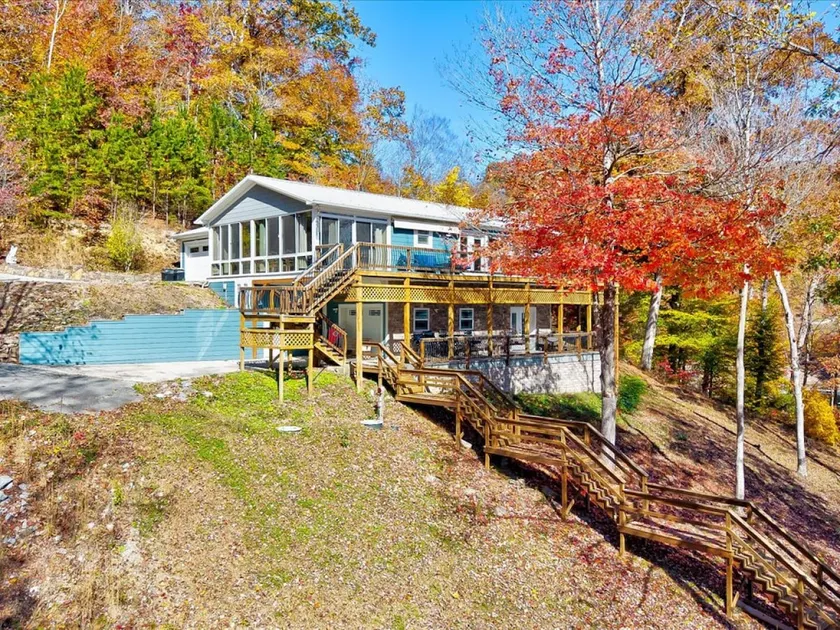 Private Dock | Fire Pit | Lakefront | Pet Friendly - Image 1