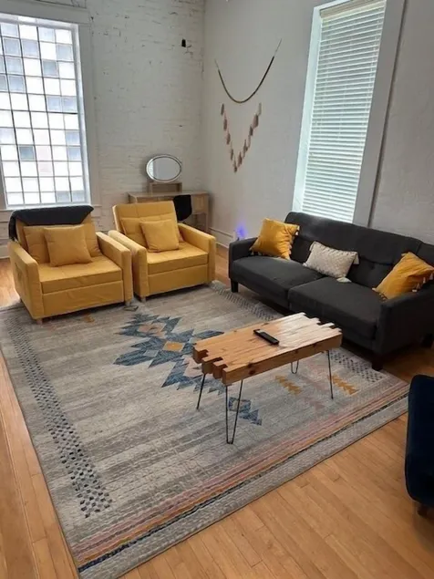 Historic Downtown Loft - Image 1
