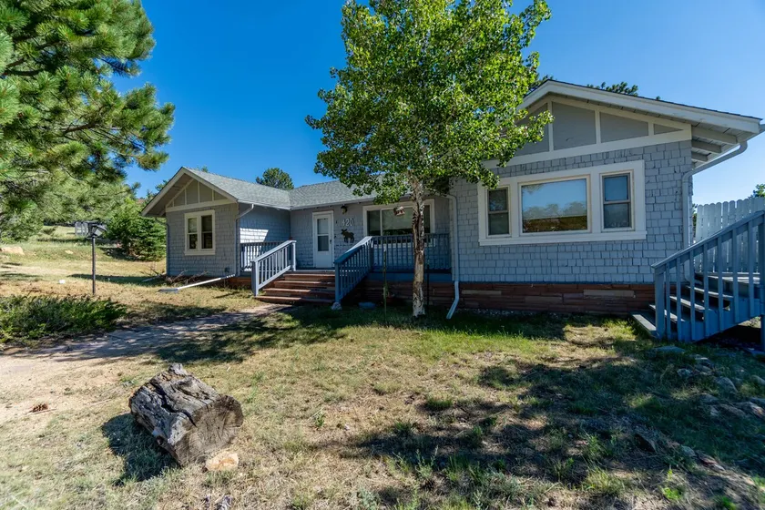 Chapin Ln - Near Downtown / Pets Welcome! - Image 1