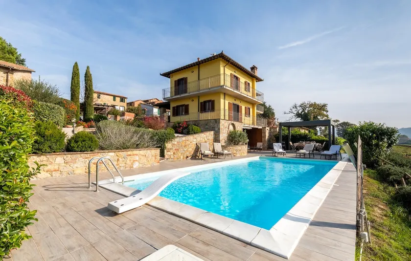 Lovely home in Castiglione Del Lago - Image 1