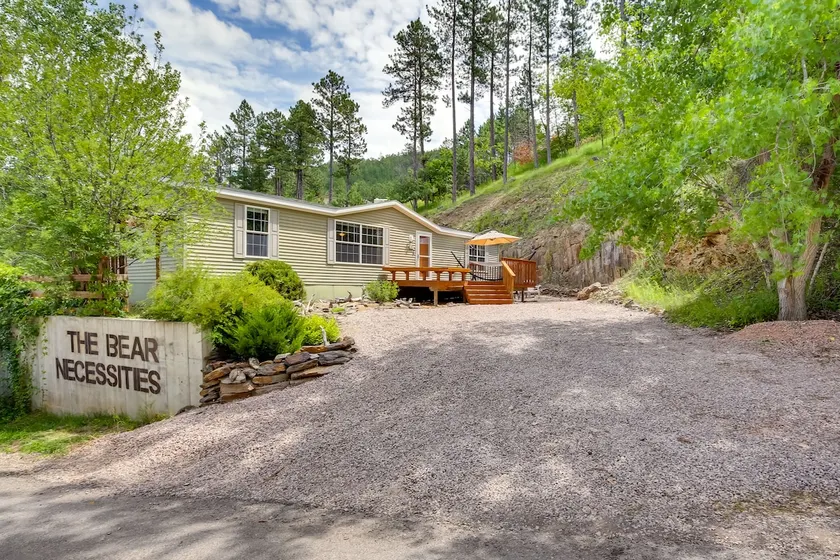 Modern Keystone Home: 4 Mi to Mount Rushmore! - Image 1
