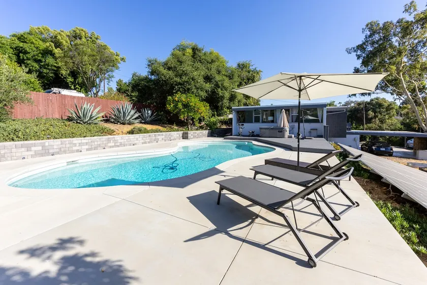 Mid-Century Masterpiece Tree house, Pool & Spa - Image 1