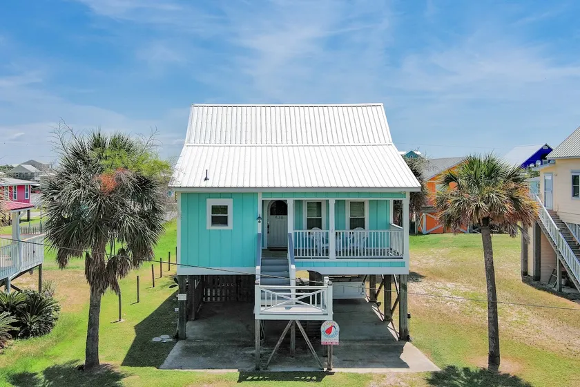 Bon Vie: Pet Friendly, Beach Access, Private Home! - Image 1