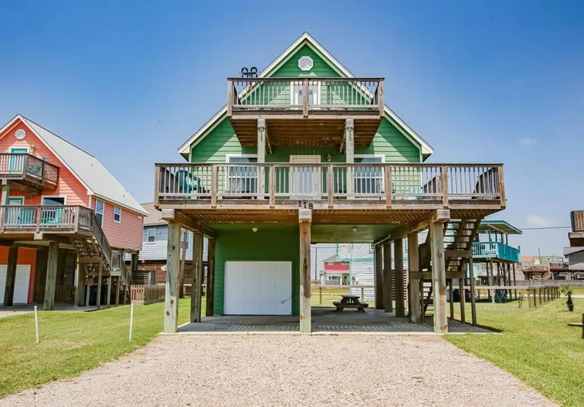 Steps to beach. Updated Home. Pets Welcome 5 stars - Image 1