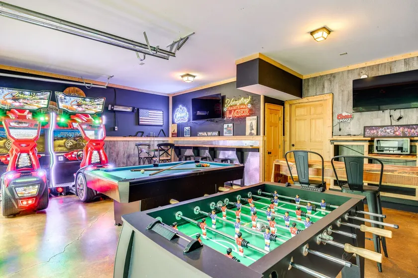 Sevierville Rental Cabin w/ Hot Tub & Game Room! - Image 1