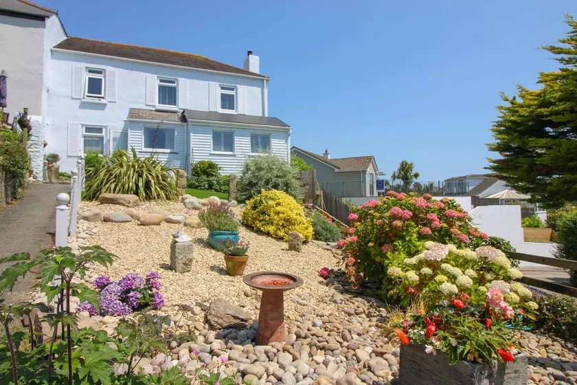 Summers View - Image 1