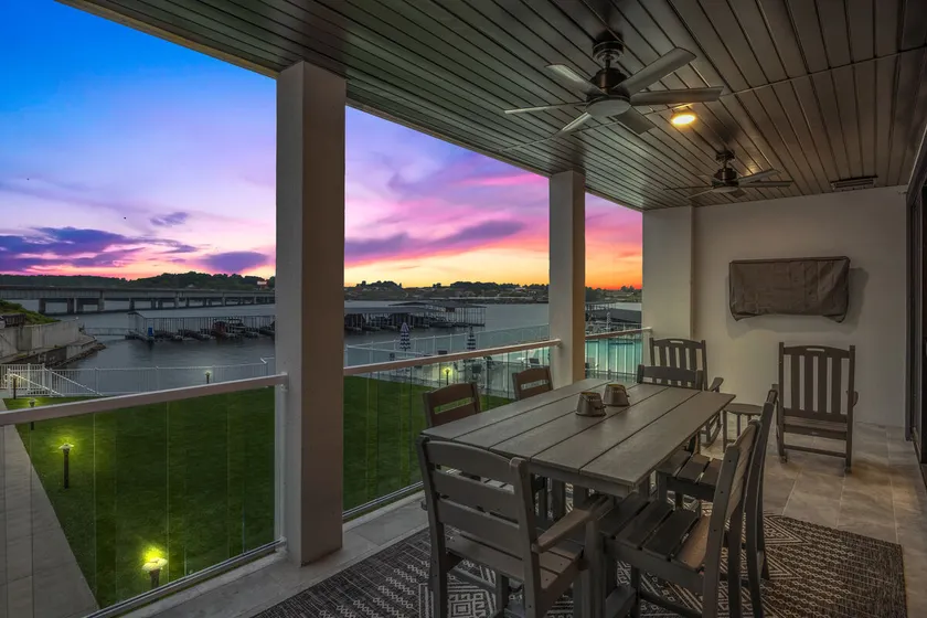 Topsider Experience in the Heart of Osage Beach - Image 1