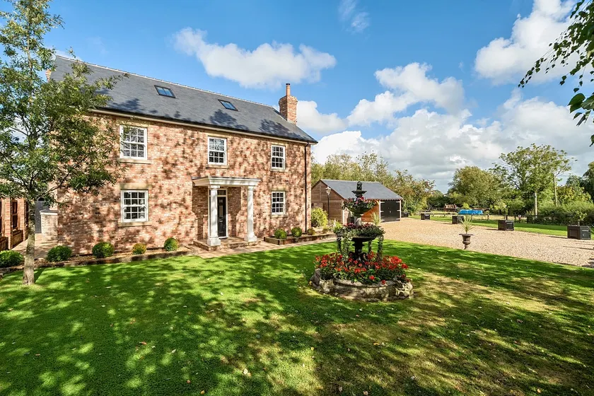 Moor End Manor - Image 1