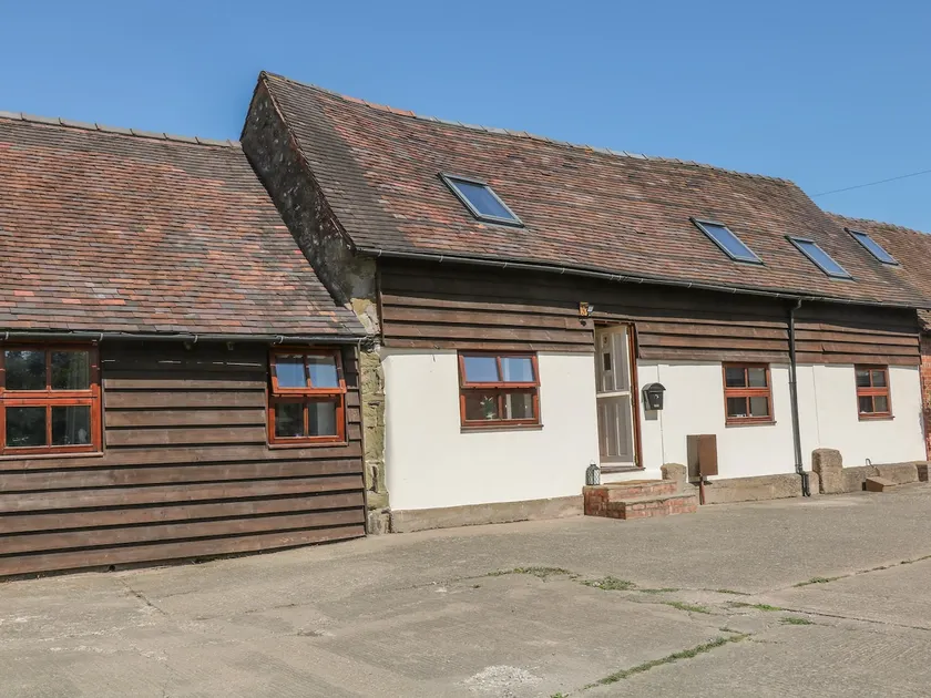 Old Hall Barn 3 - Image 1