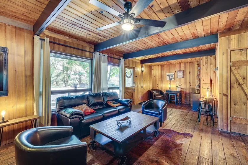 Eureka Springs Rental Cabin 8 Mi to Downtown! - Image 1