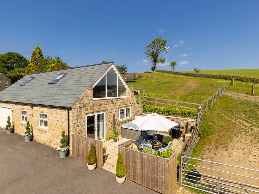 Walton House Cottage - Image 1