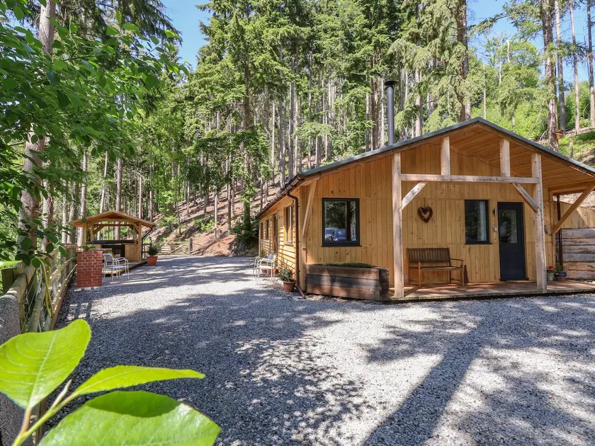 Lady Bagots Cabin - Image 1