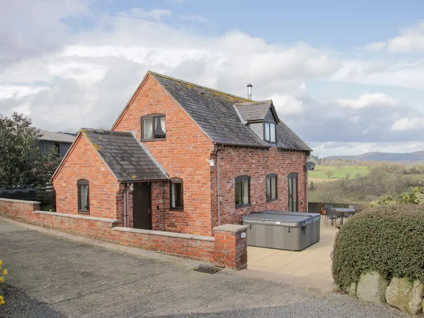 Waggoners Cottage - Image 1