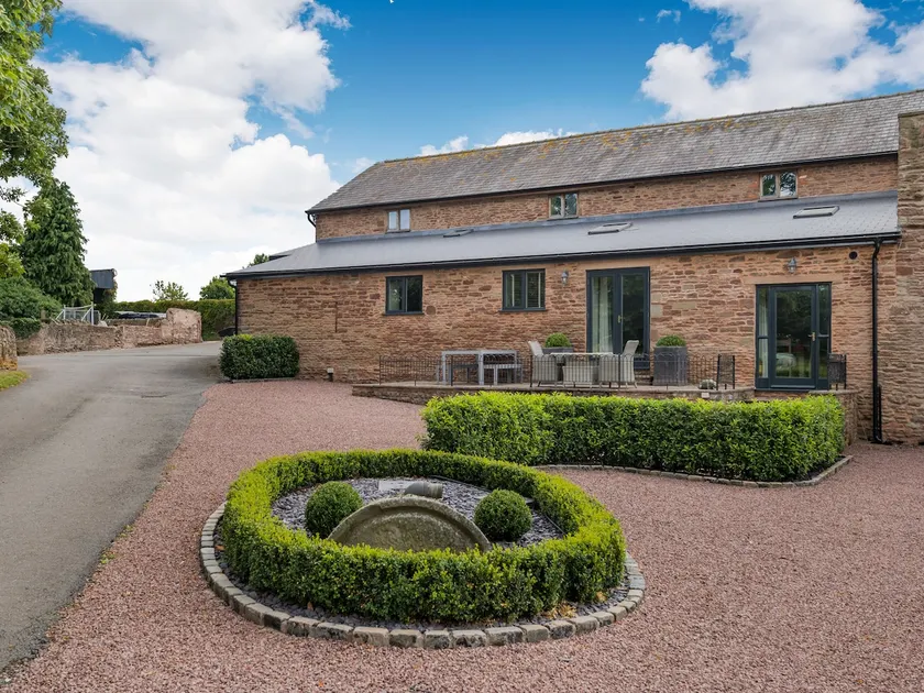 Teal Barn Annexe - Image 1
