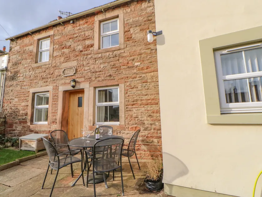 Rose Cottage - Image 1