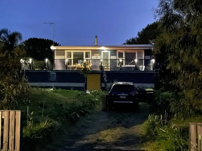 Cosy Tin Shack - Venus Bay - Image 1